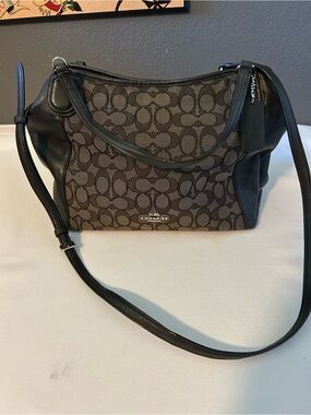 Coach Edie Signature Jacquard 28. Very good condition.